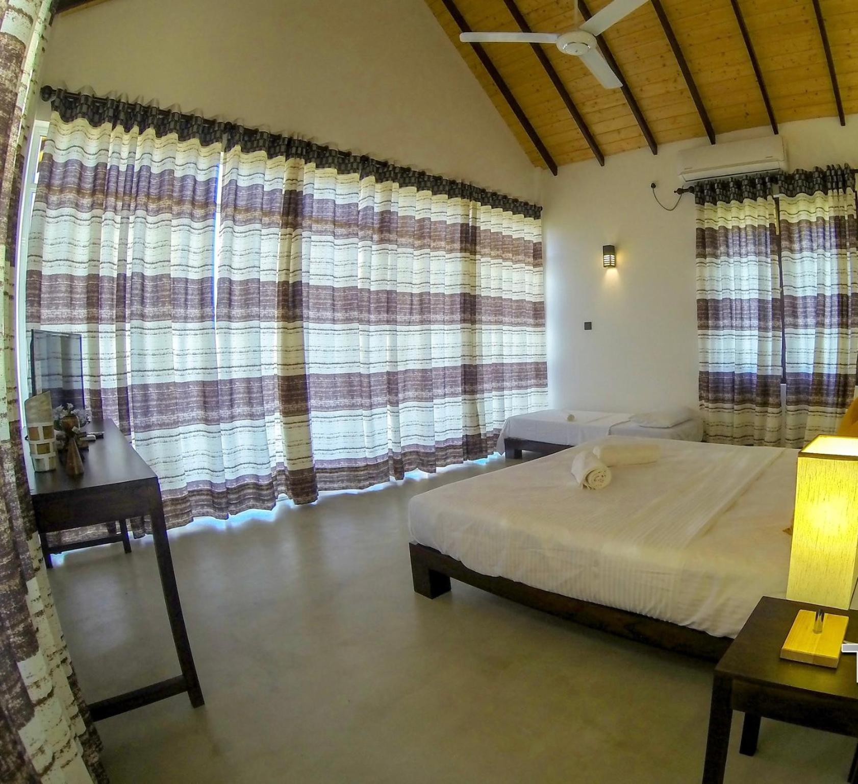 לינה וארוחת בוקר טיסמהרמה Thihawa Eco Huts Yala מראה חיצוני תמונה